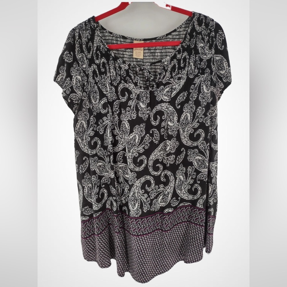 Women’s Black Paisley Short-Sleeve Blouse faded glory size 1x